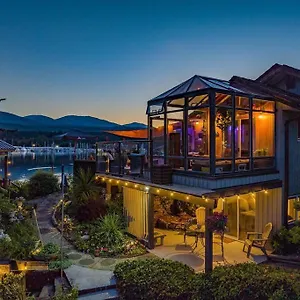 Apartment Trails End House With Hot Tub And Bedroom Cabin!, Ladysmith
